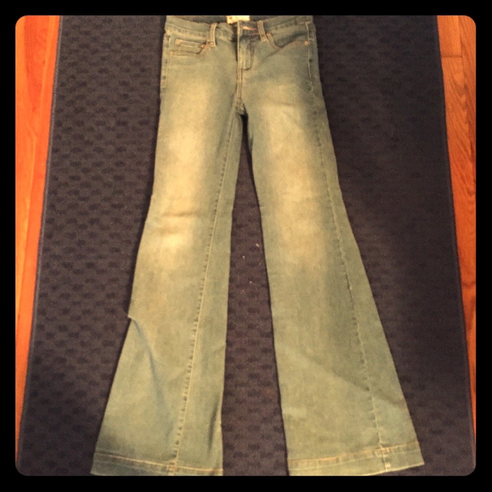 FREE PEOPLE mid rise flares.